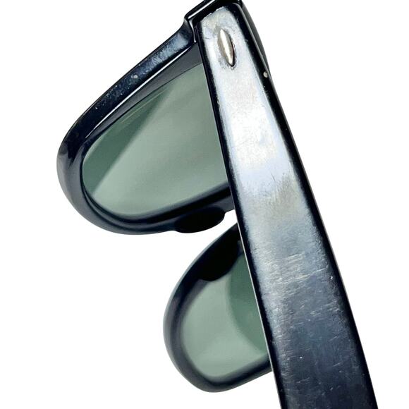 Ray-Ban Wayfarer Matte Black Gradient Graphite Polarized Used For Parts - Picture 14 of 16